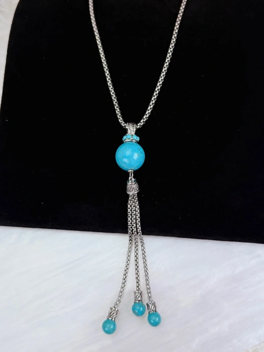 Pretty Silvertone and blue southwestern style fringe pendant costume necklace